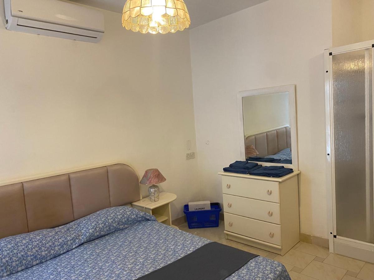 Sea Front Apartment At Mellieha Bay, Malta! Eksteriør bilde
